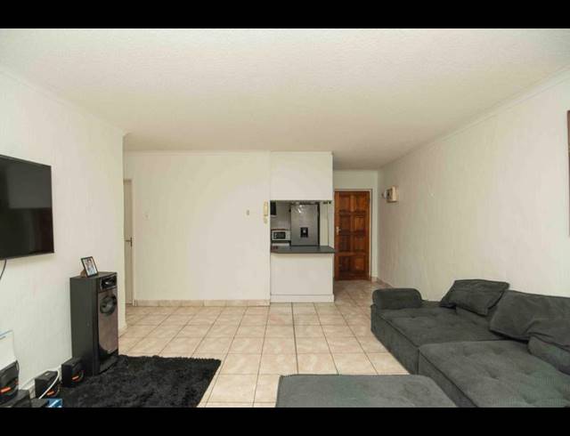 2 BEDROOM APARTMENT FOR SALE IN HUMEWOOD EXTENSION